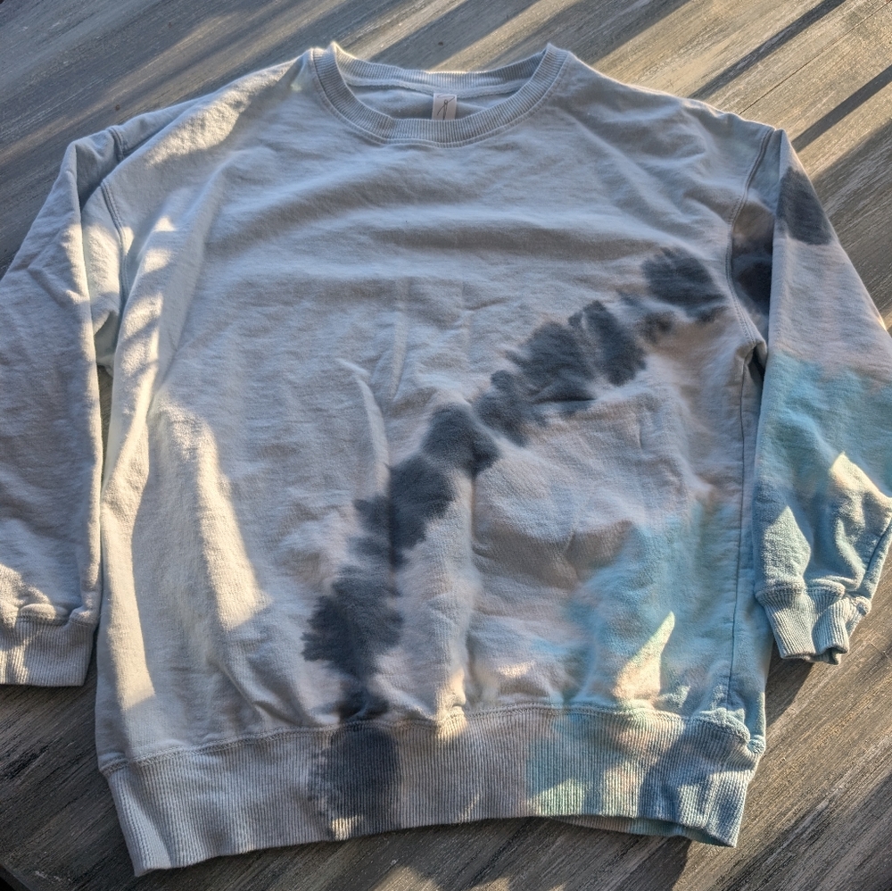 Womens Tie-Dye Sweatshirt